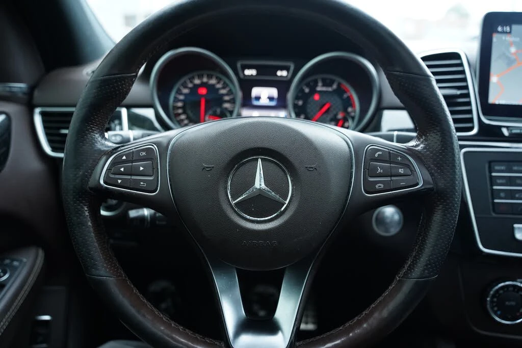 Mercedes-Benz GLE 43 AMG 4MATIC* АвтоКредит* (ЦЕНА ДО БГ), снимка 9 - Автомобили и джипове - 53830954