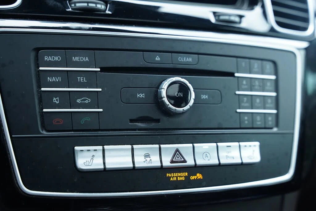 Mercedes-Benz GLE 43 AMG 4MATIC* АвтоКредит* (ЦЕНА ДО БГ), снимка 12 - Автомобили и джипове - 53830954