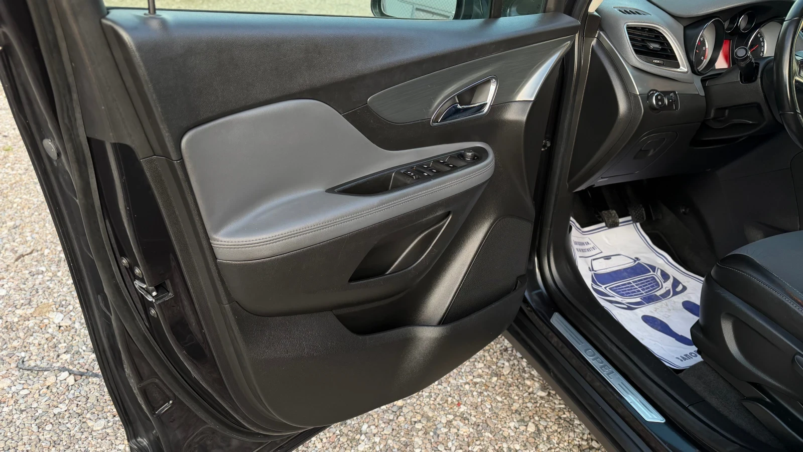 Opel Mokka 1.7CDTI * COSMO * КАМЕРА * НАВИГАЦИЯ , снимка 11 - Автомобили и джипове - 54417298