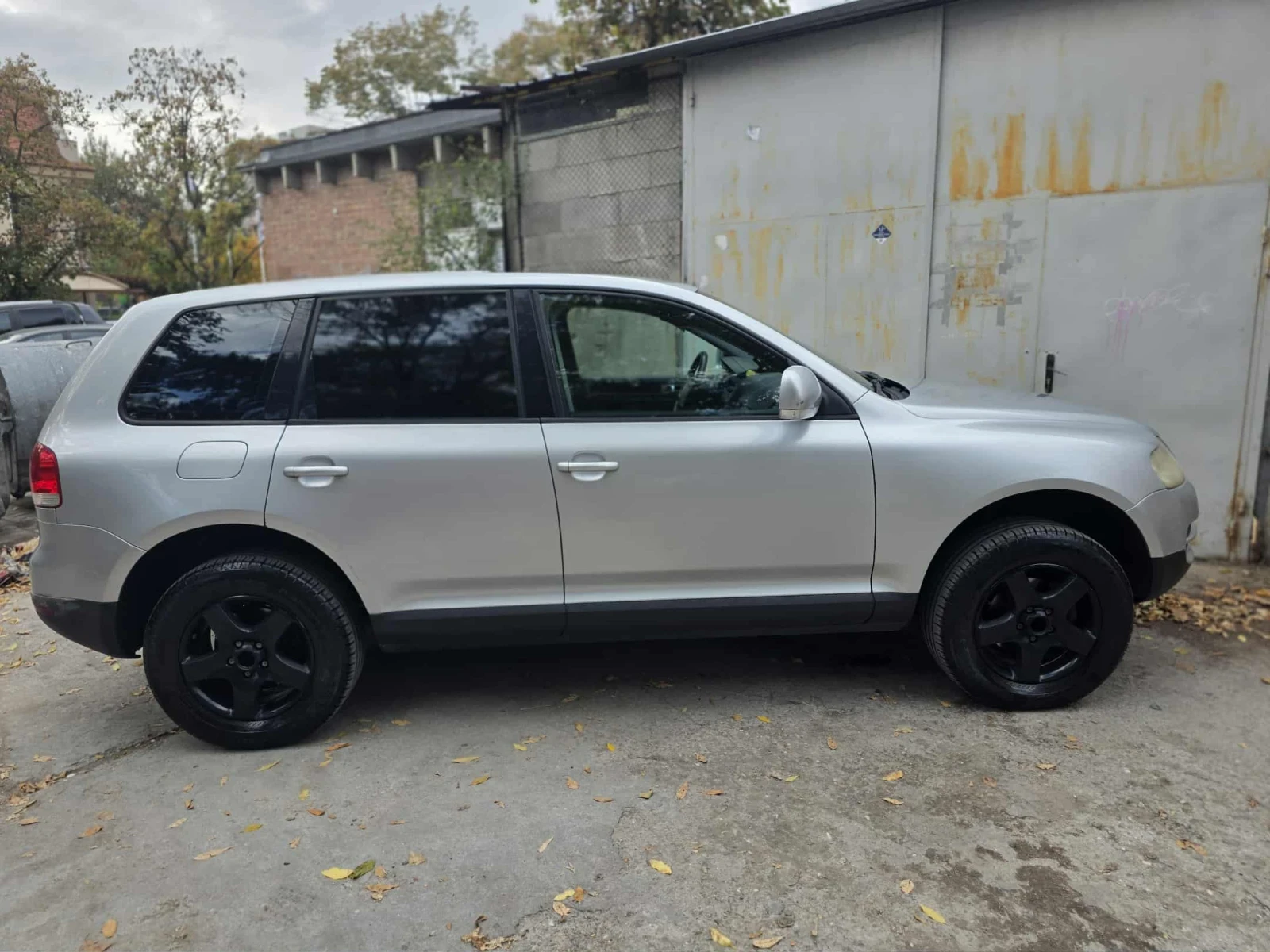 VW Touareg, снимка 3 - Автомобили и джипове - 54570333