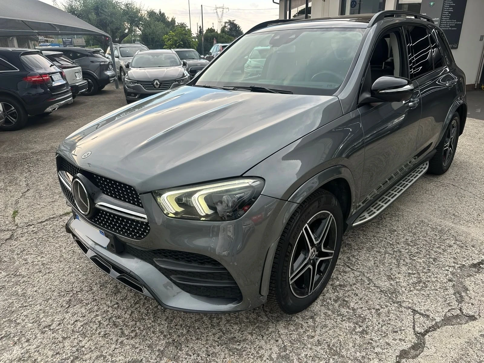Mercedes-Benz GLE 300 d 4Matic Executive, снимка 2 - Автомобили и джипове - 54857704