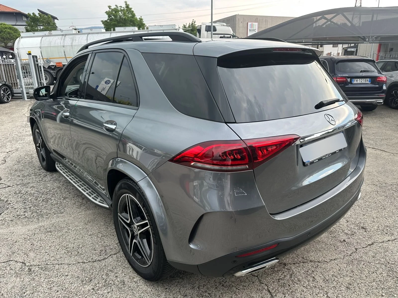 Mercedes-Benz GLE 300 d 4Matic Executive, снимка 3 - Автомобили и джипове - 54857704