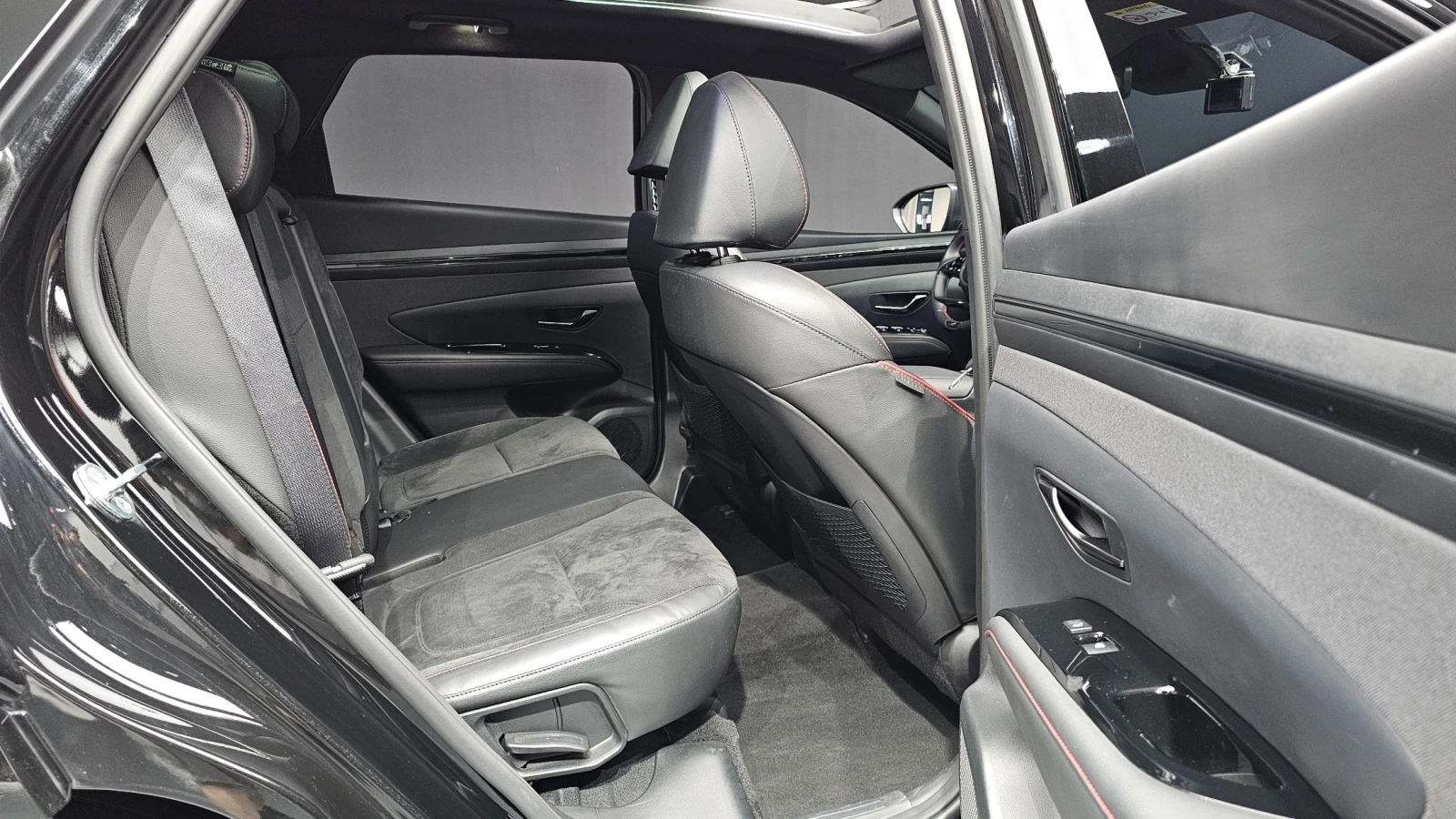Hyundai Tucson N LINE INSPIRATIO* FULL* ФИКСИРАНА ЦЕНА* АВТОКРЕДИ, снимка 11 - Автомобили и джипове - 55104452