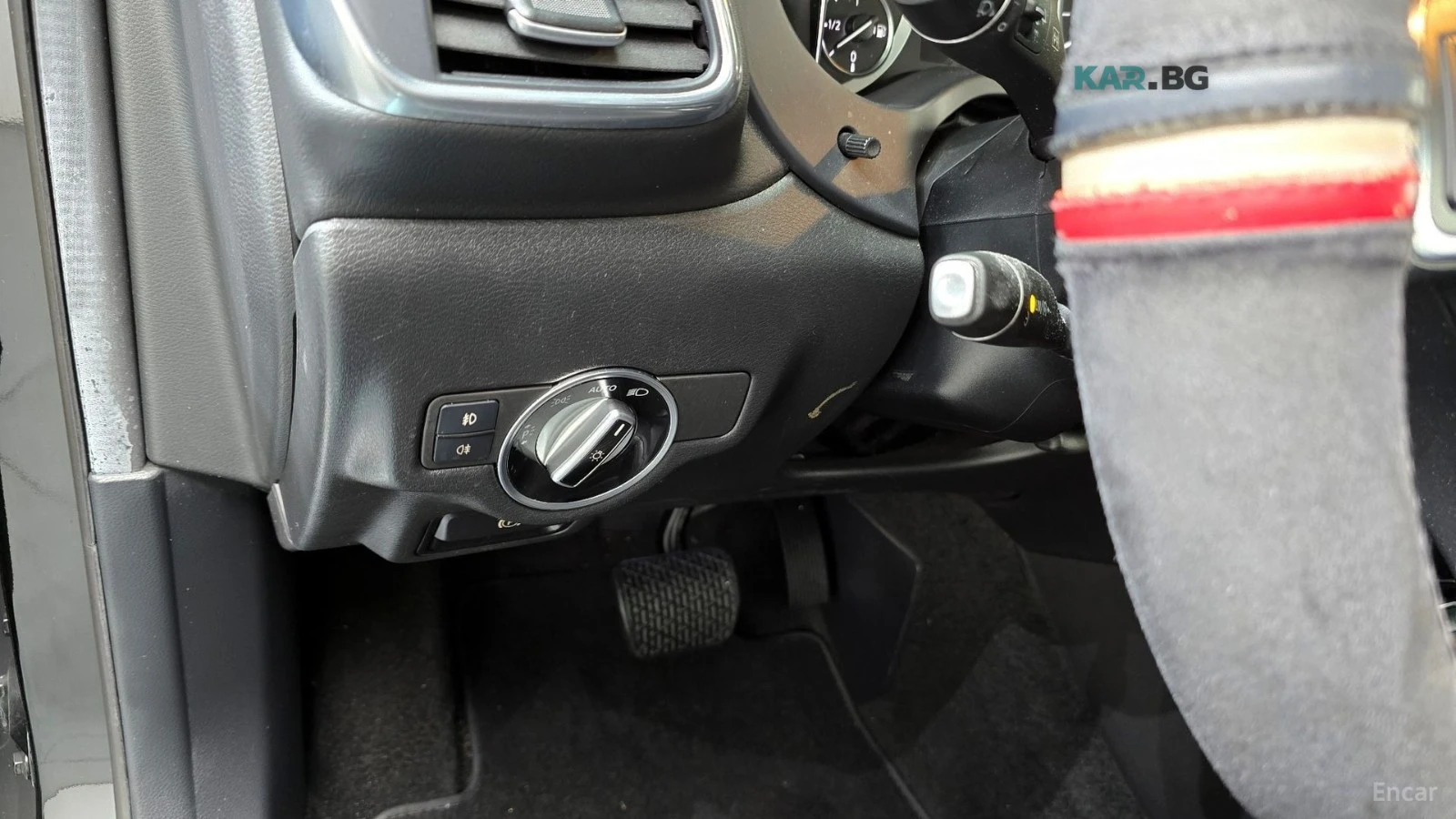 Infiniti QX30 * AWD* ПАНО* KEYLESS* Camera* ПОДГРЕВ* , снимка 15 - Автомобили и джипове - 55134170
