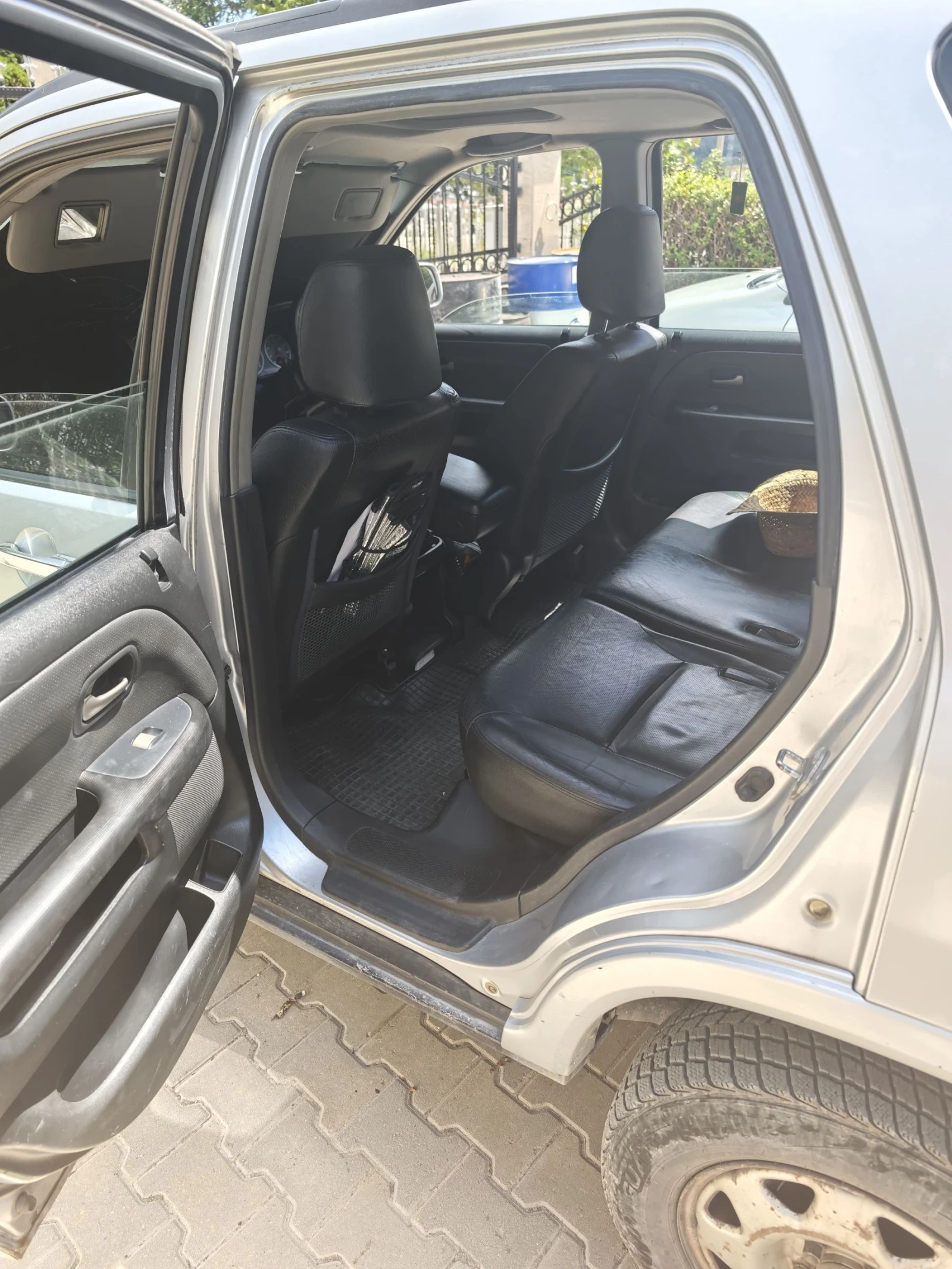 Honda Cr-v 2.0 automatic, снимка 10 - Автомобили и джипове - 55421158