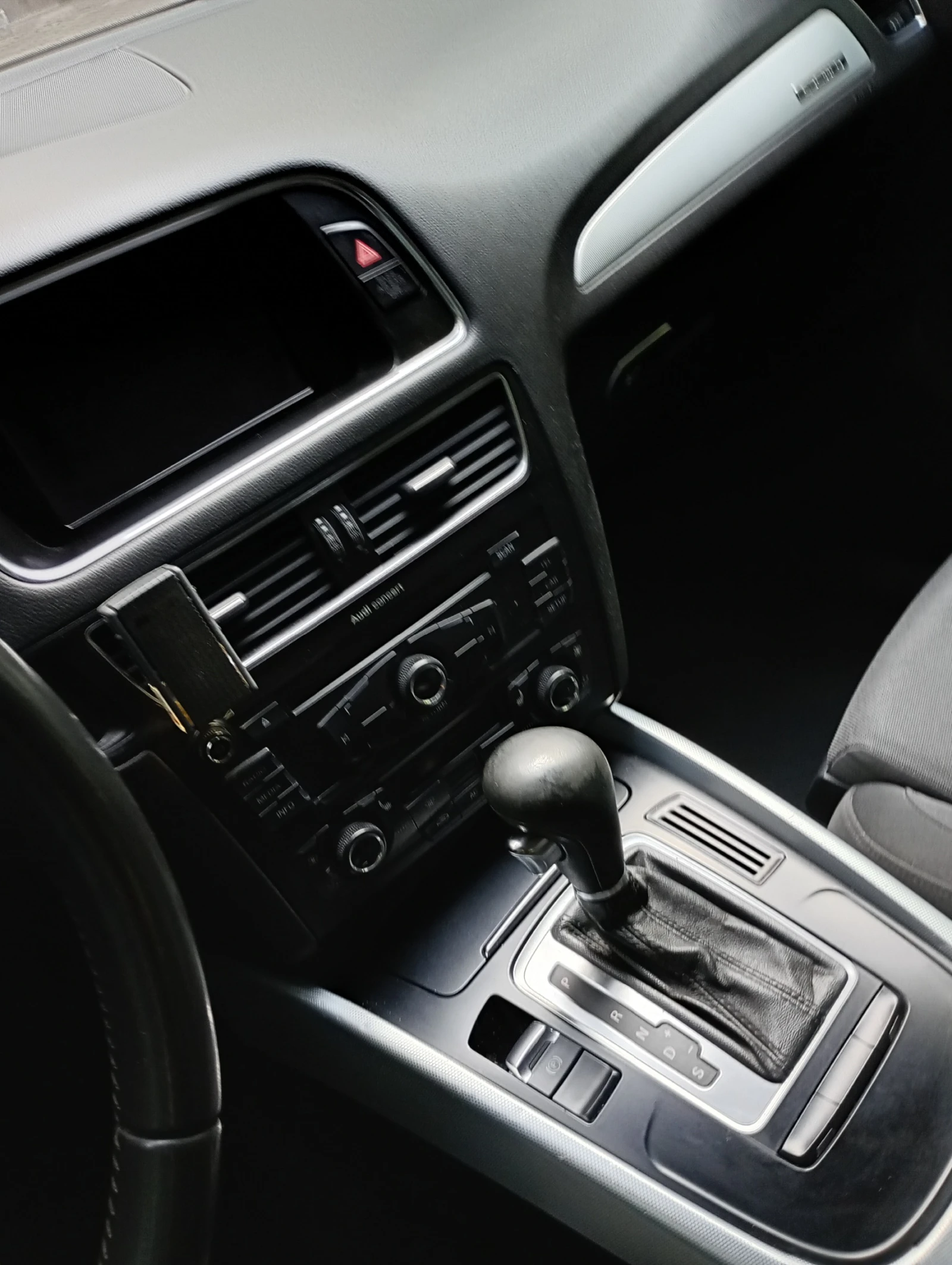 Audi Q5, снимка 7 - Автомобили и джипове - 55706913