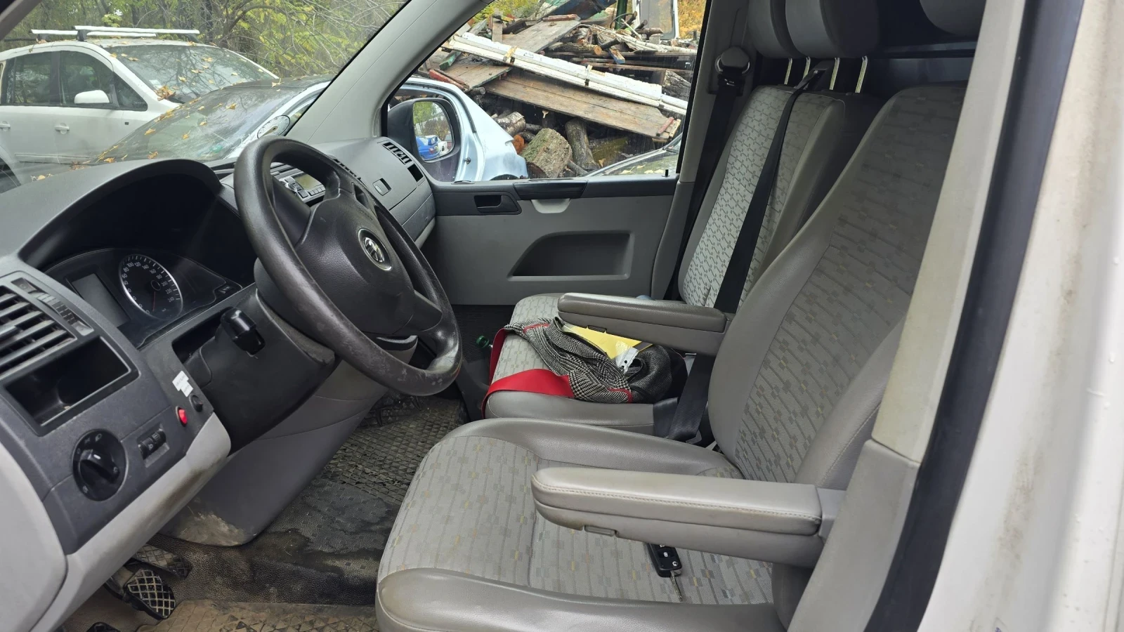 VW Transporter Т5 2.0 тди 170 к.с 2010 г - изображение 7