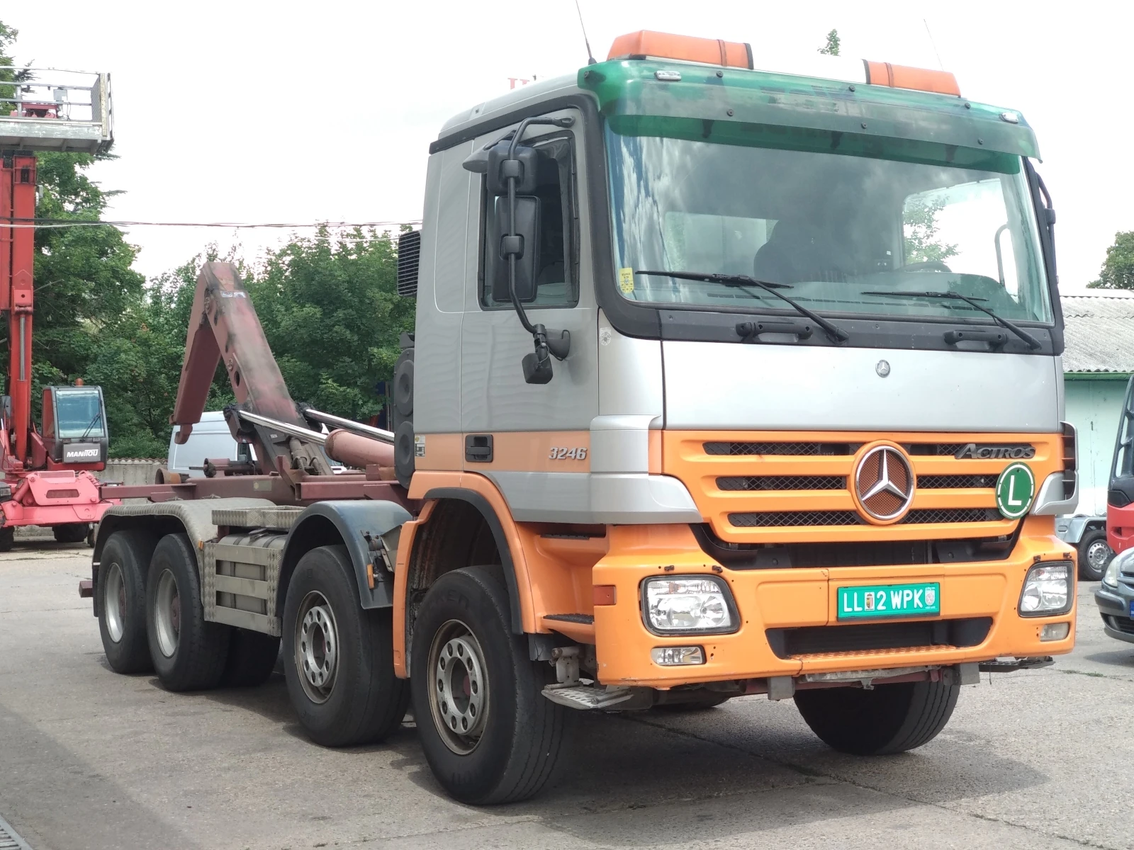 Mercedes-Benz Actros 3246-8x4-МУЛТИЛИФТ - изображение 3