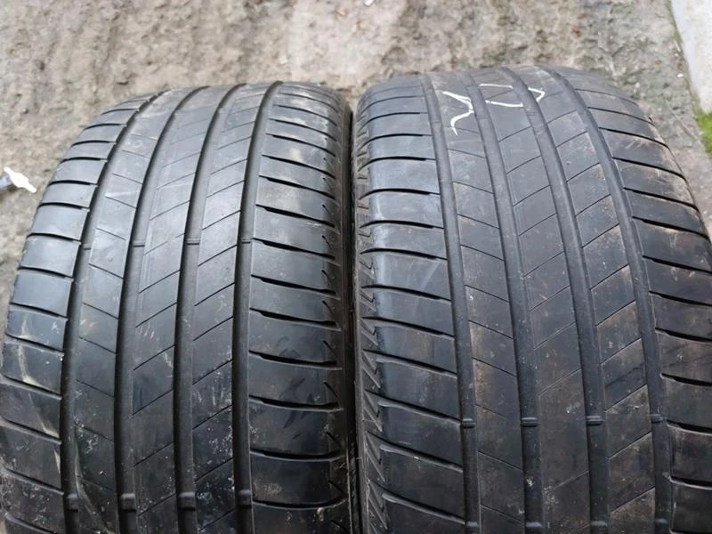 Гуми Летни 255/40R19, снимка 3 - Гуми и джанти - 36675482