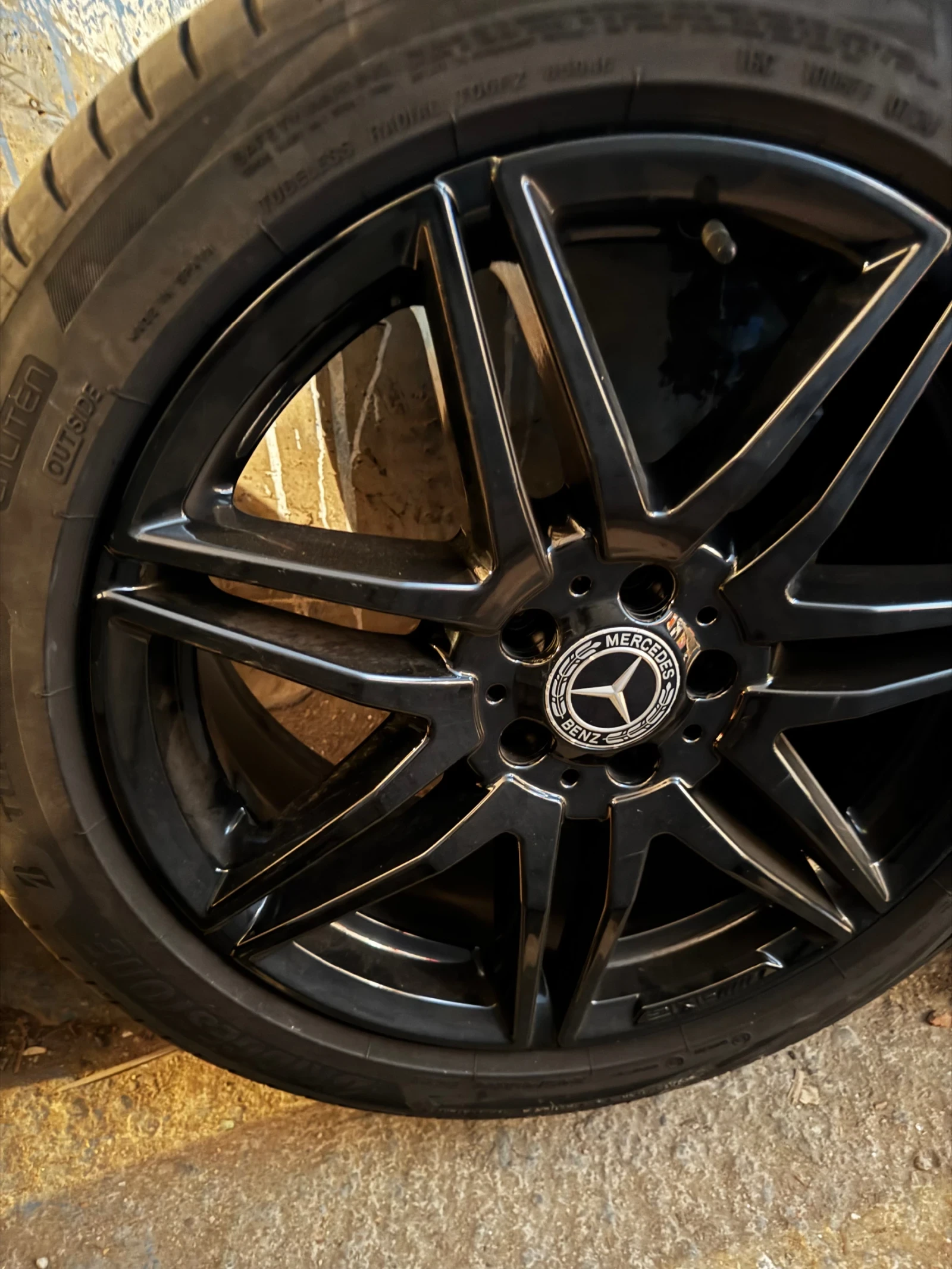 Гуми с джанти Bridgestone 245/45R19, снимка 4 - Гуми и джанти - 54574783
