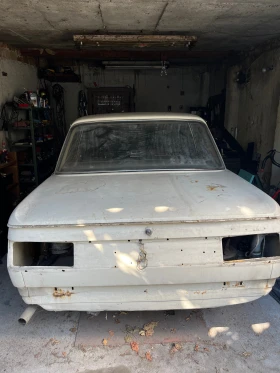 BMW 2000  , снимка 1