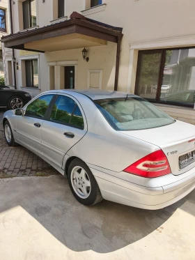 Mercedes-Benz C 180, снимка 13