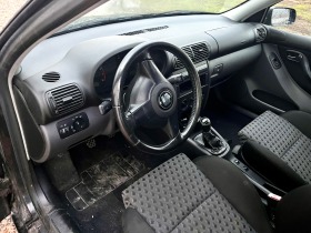 Seat Leon 1.8Т AUQ 180к.с, снимка 9 - Автомобили и джипове - 43733933