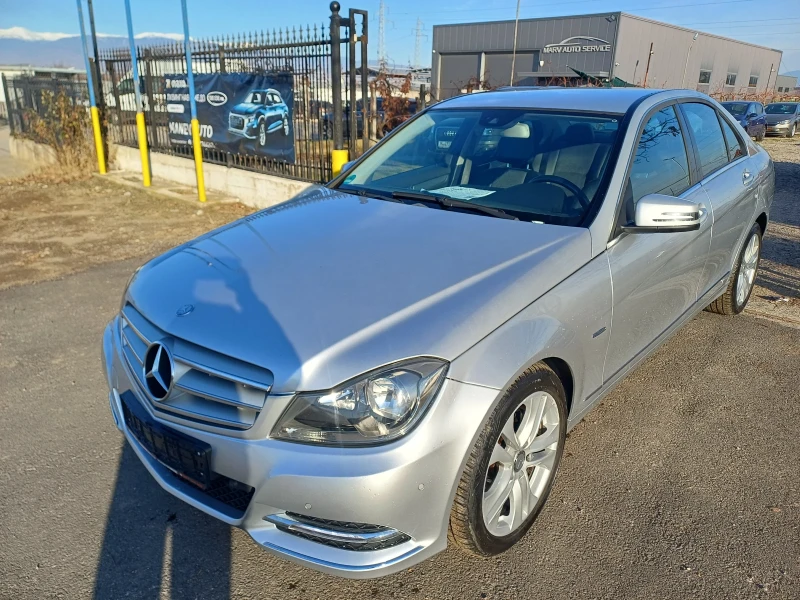 Mercedes-Benz C 180 AVANGARDE* * * LED-NAVI* * , снимка 11 - Автомобили и джипове - 47530605