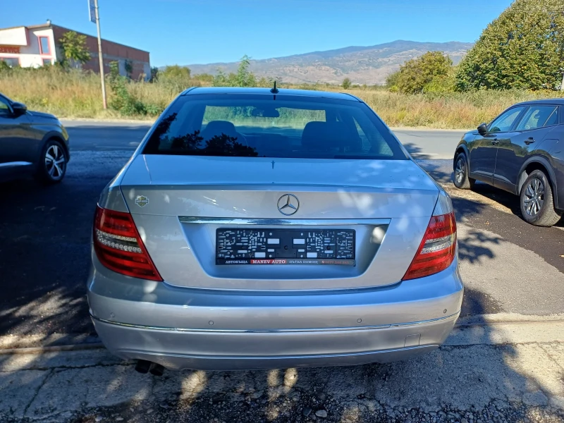 Mercedes-Benz C 180 AVANGARDE* * * LED-NAVI* * , снимка 5 - Автомобили и джипове - 47530605