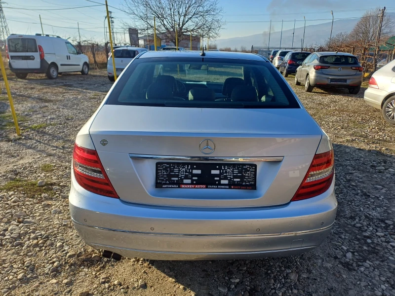 Mercedes-Benz C 180 AVANGARDE* * * LED-NAVI* * , снимка 15 - Автомобили и джипове - 47530605