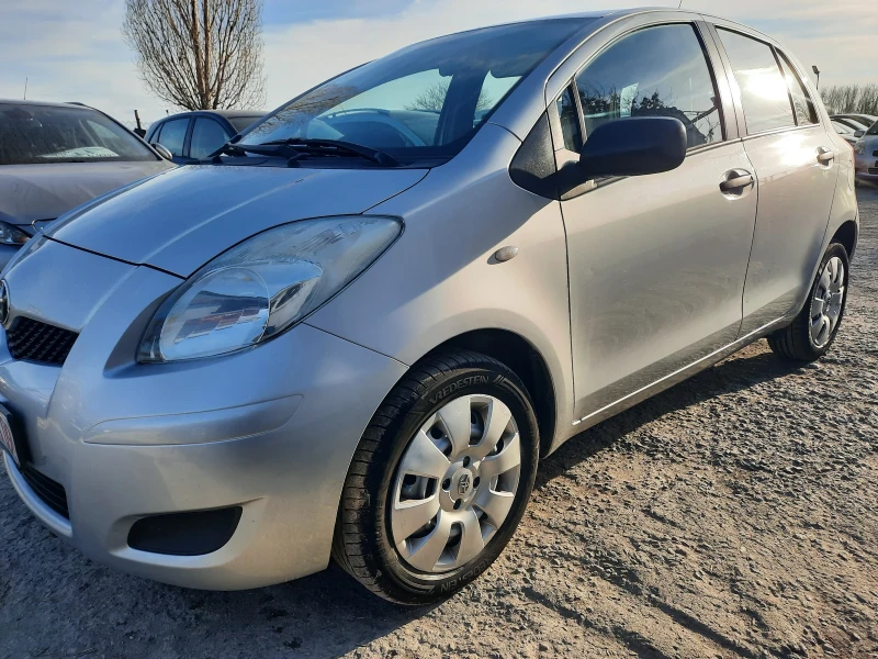 Toyota Yaris 2010та 1.3i 101hp НОВА!, снимка 1 - Автомобили и джипове - 48351234