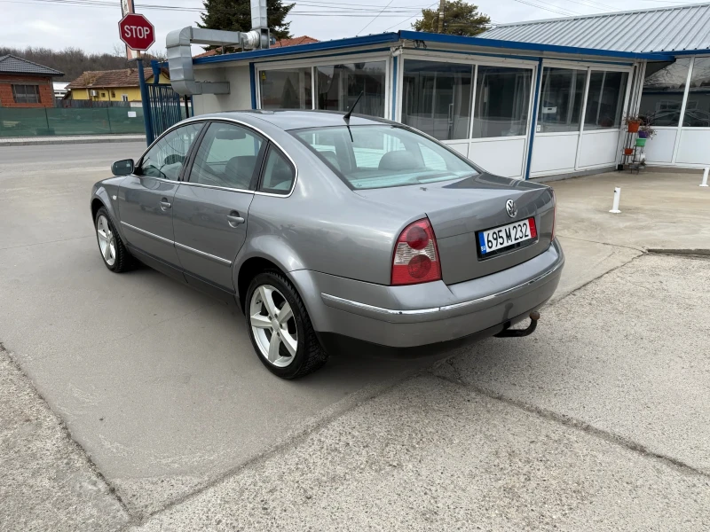 VW Passat 1.9TDI* 131кс* HIGHLINE, снимка 5 - Автомобили и джипове - 49053687