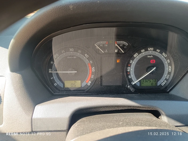 Skoda Fabia 1.9 SDI, снимка 13 - Автомобили и джипове - 49136917