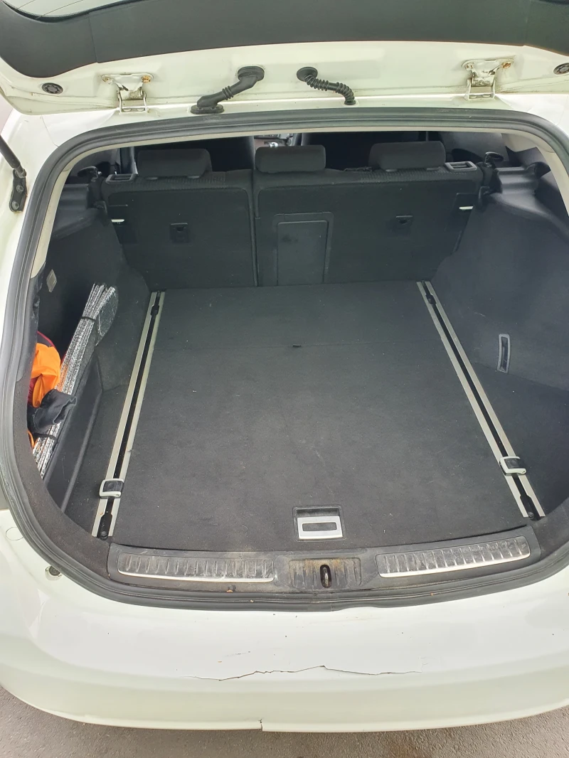 Toyota Avensis, снимка 10 - Автомобили и джипове - 52067811