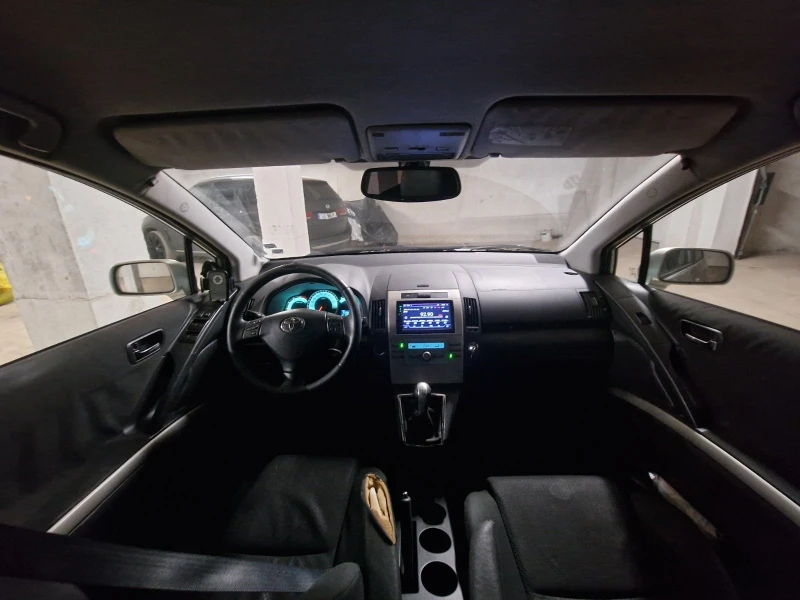 Toyota Corolla verso 2.0D 116к.с. 2005, снимка 7 - Автомобили и джипове - 52367966