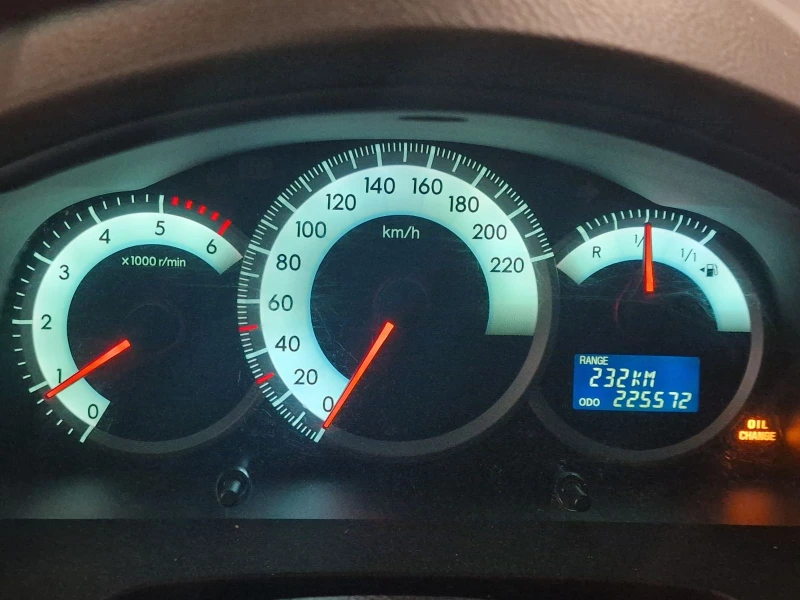 Toyota Corolla verso 2.0D 116к.с. 2005, снимка 8 - Автомобили и джипове - 52367966