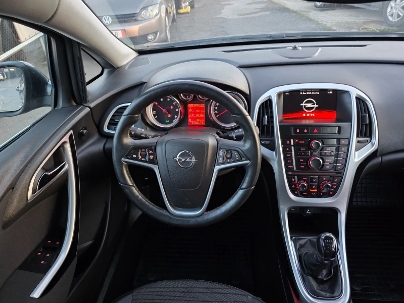Opel Astra 1.6-110-6ск, снимка 14 - Автомобили и джипове - 52831506
