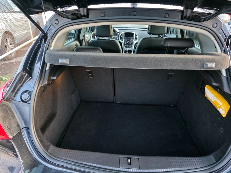 Opel Astra 1.6-110-6ск, снимка 15 - Автомобили и джипове - 52831506