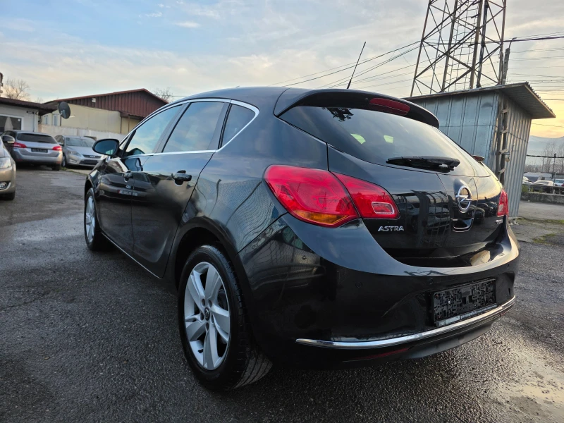 Opel Astra 1.6-110-6ск, снимка 3 - Автомобили и джипове - 52831506