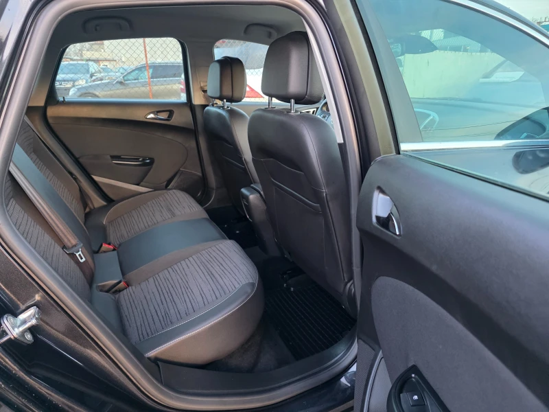 Opel Astra 1.6-110-6ск, снимка 10 - Автомобили и джипове - 52831506