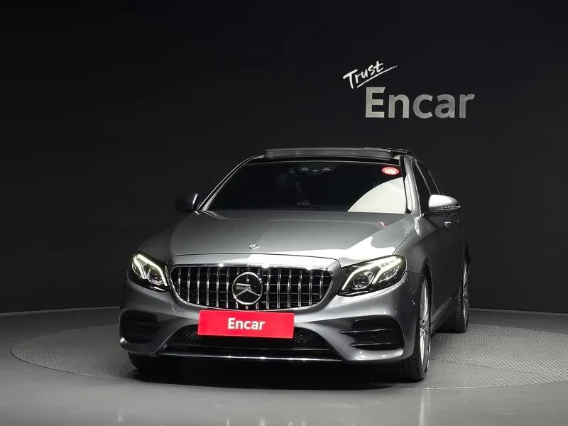 Mercedes-Benz E 350 4Matic Amg Line, снимка 3 - Автомобили и джипове - 55138291