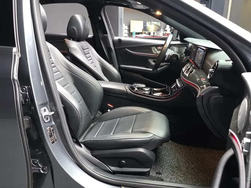Mercedes-Benz E 350 4Matic Amg Line, снимка 11 - Автомобили и джипове - 55138291