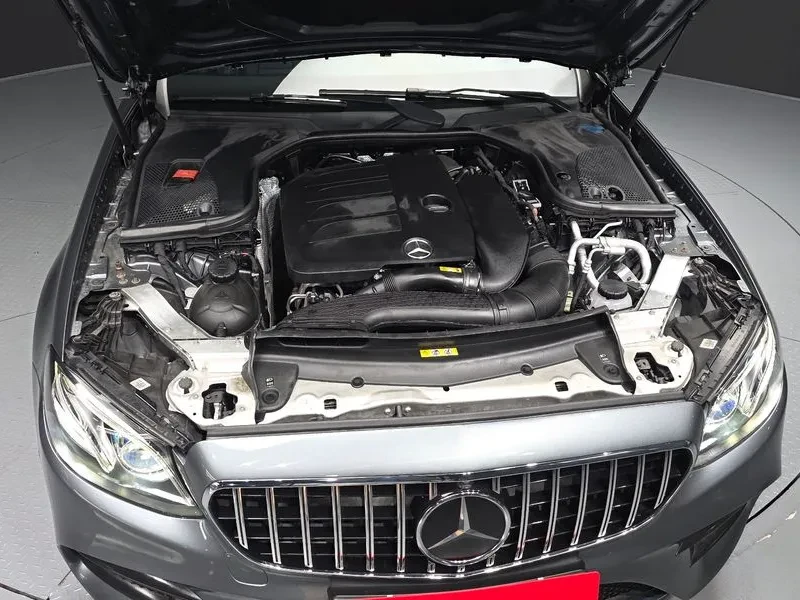 Mercedes-Benz E 350 4Matic Amg Line, снимка 6 - Автомобили и джипове - 55138291