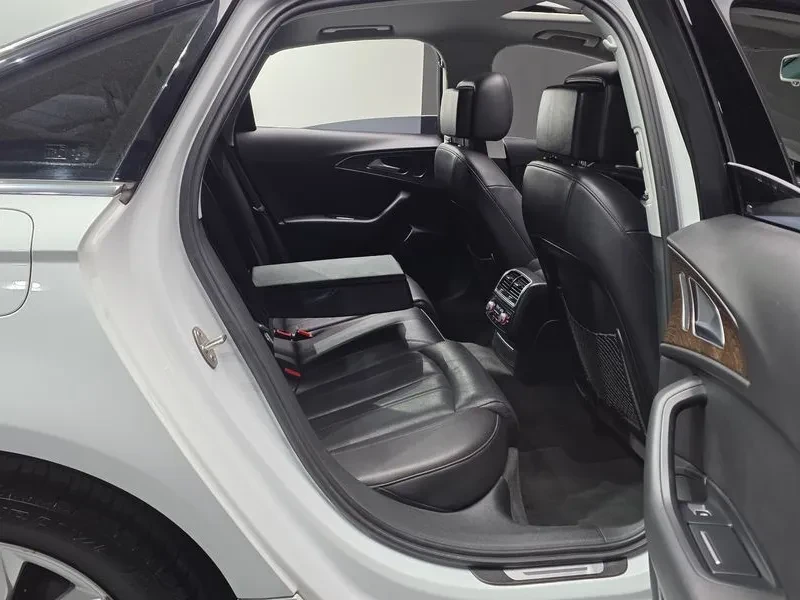 Audi A6 35 Tdi Quattro Premium, снимка 12 - Автомобили и джипове - 55896439