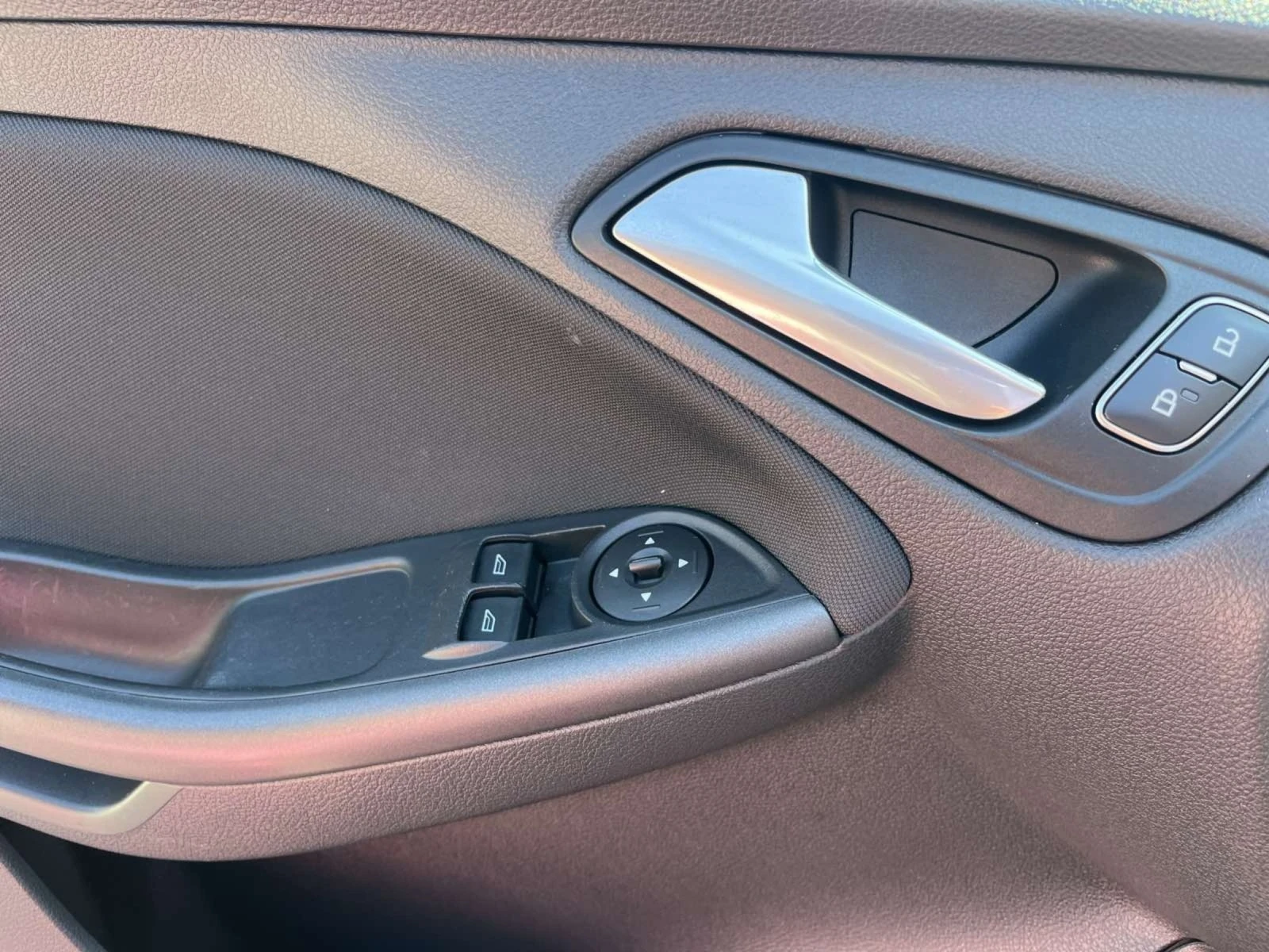 Ford Focus 1.0 T | Mobile.bg — изображение 12
