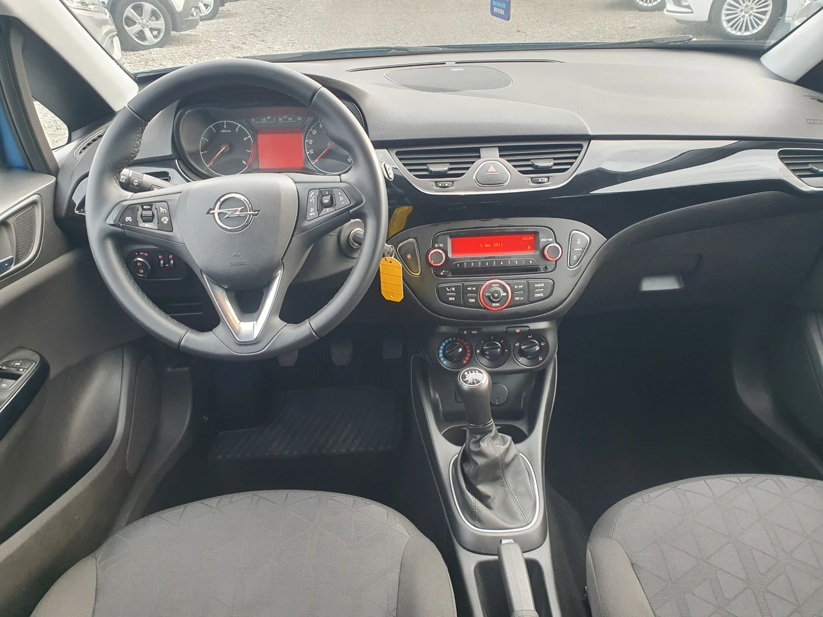 Opel Corsa 1.2 - изображение 8