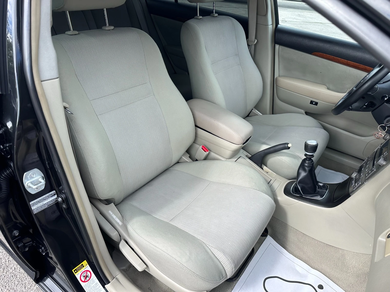 Toyota Avensis 2.2 D4D | Mobile.bg — изображение 13