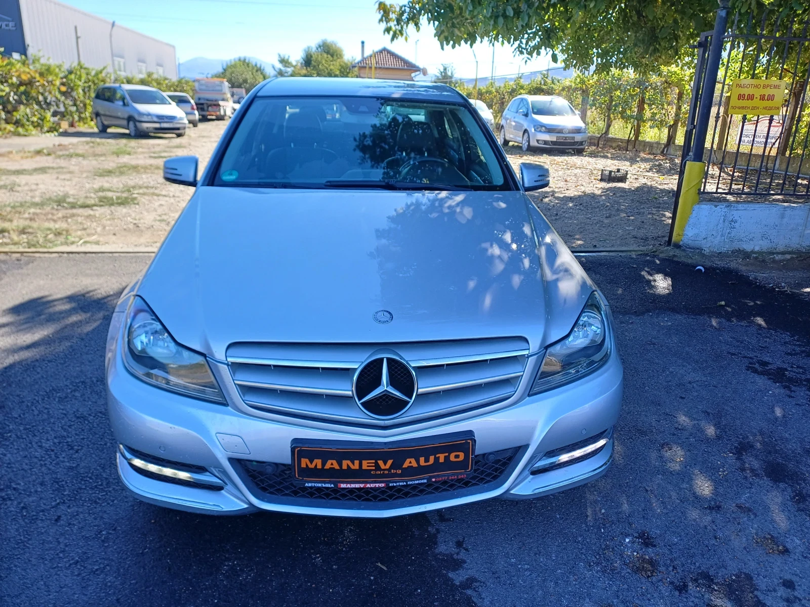 Mercedes-Benz C 180 AVANGARDE* * * LED-NAVI* *  - изображение 9