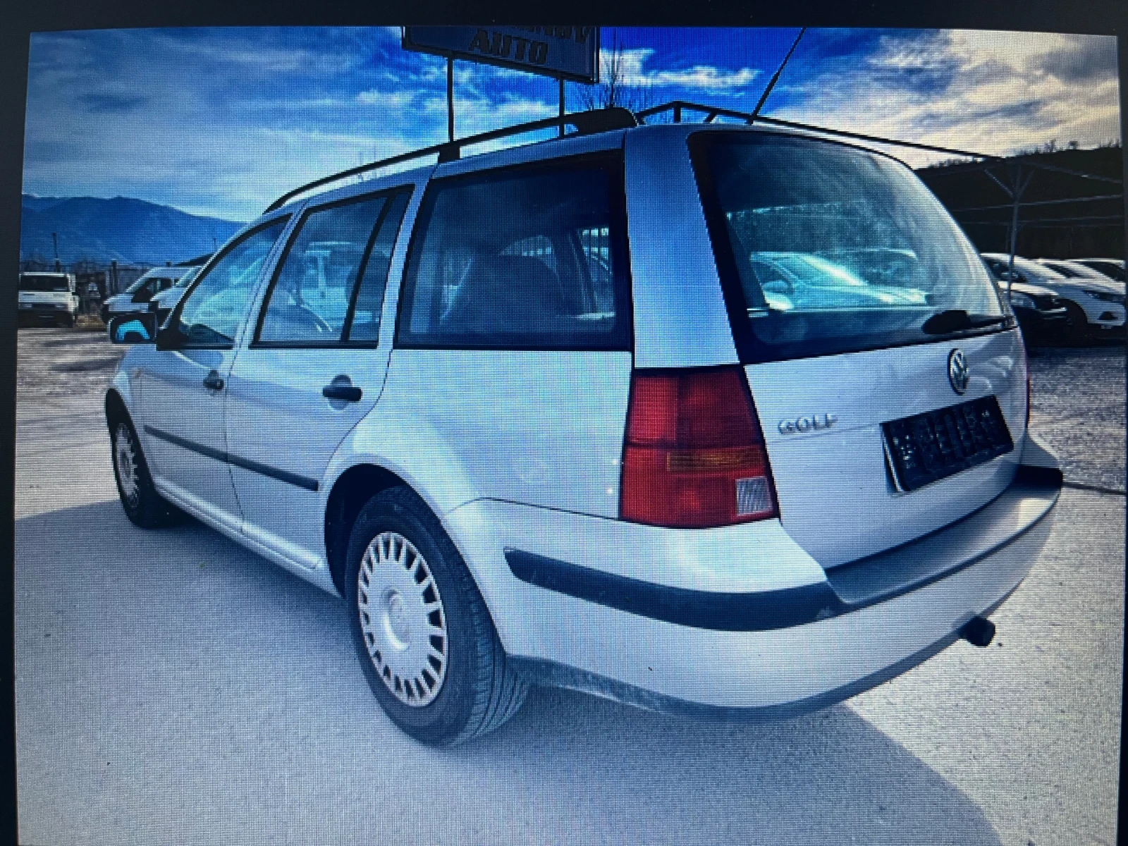 VW Golf 1.6    102 ks. Italia - изображение 4