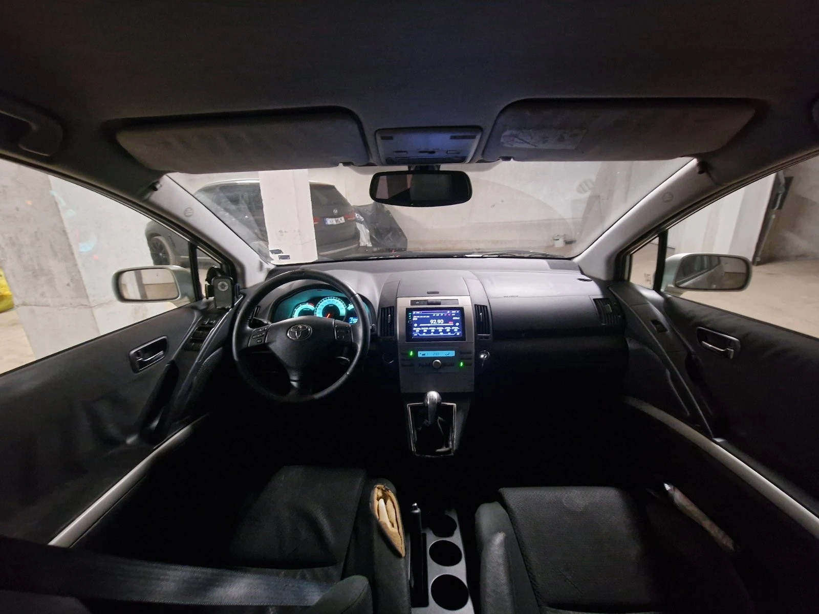 Toyota Corolla verso 2.0D 116к.с. 2005 - изображение 7