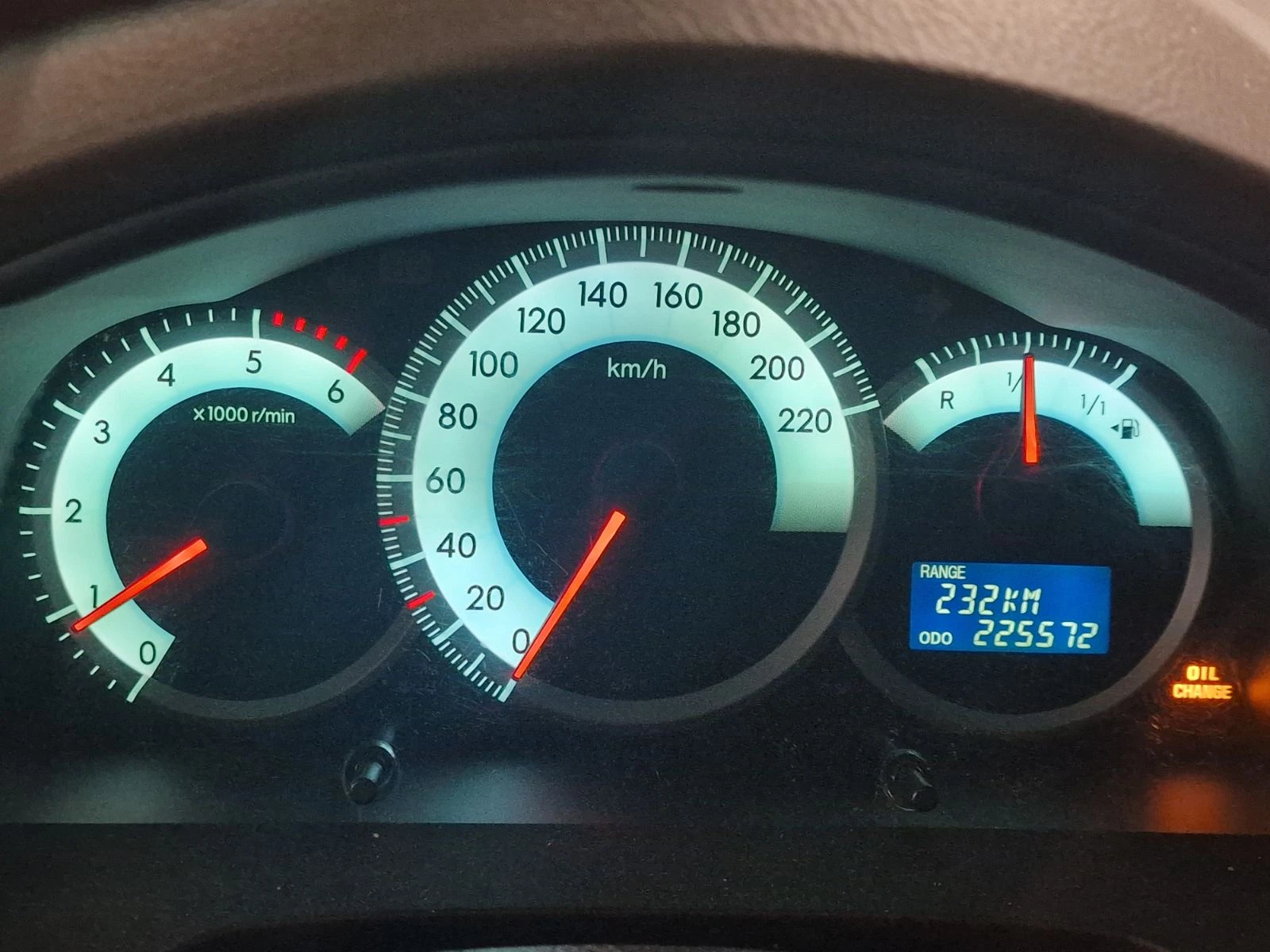 Toyota Corolla verso 2.0D 116к.с. 2005 - изображение 8