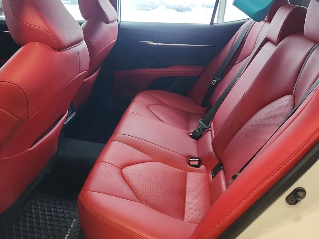 Toyota Camry XSE  CARFAX | Mobile.bg   12