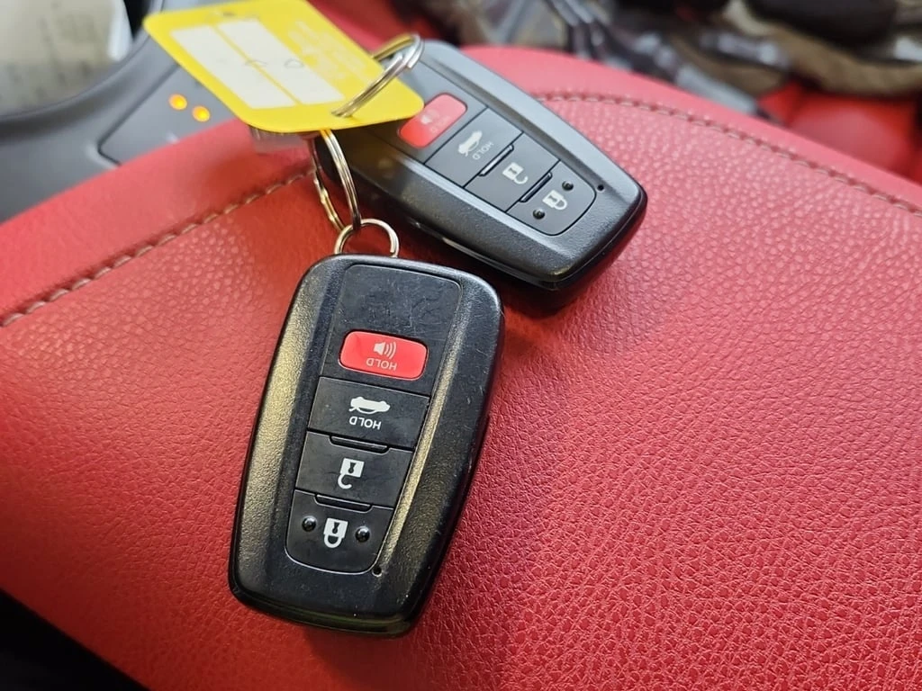 Toyota Camry XSE  CARFAX - изображение 8