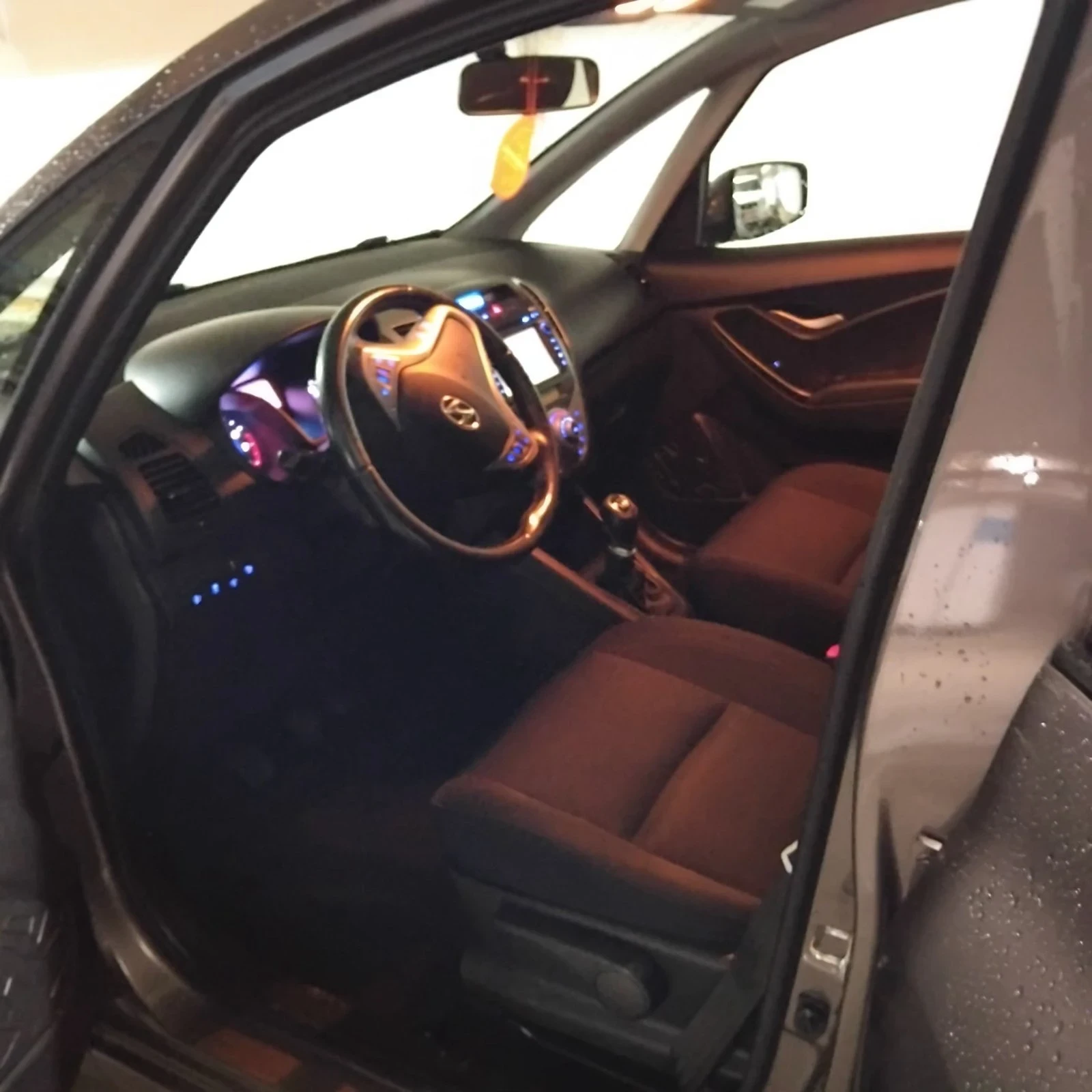 Hyundai Ix20 1.6 - изображение 6