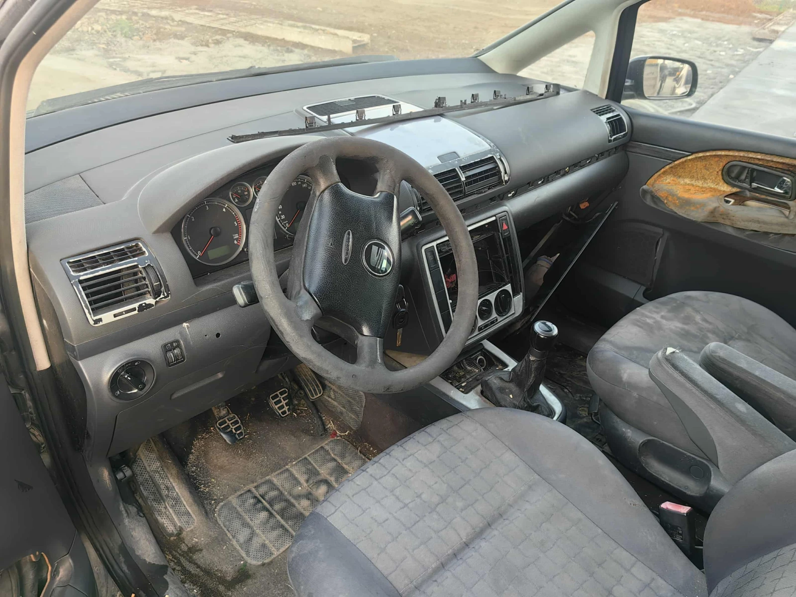 Seat Alhambra 1.9 - изображение 6