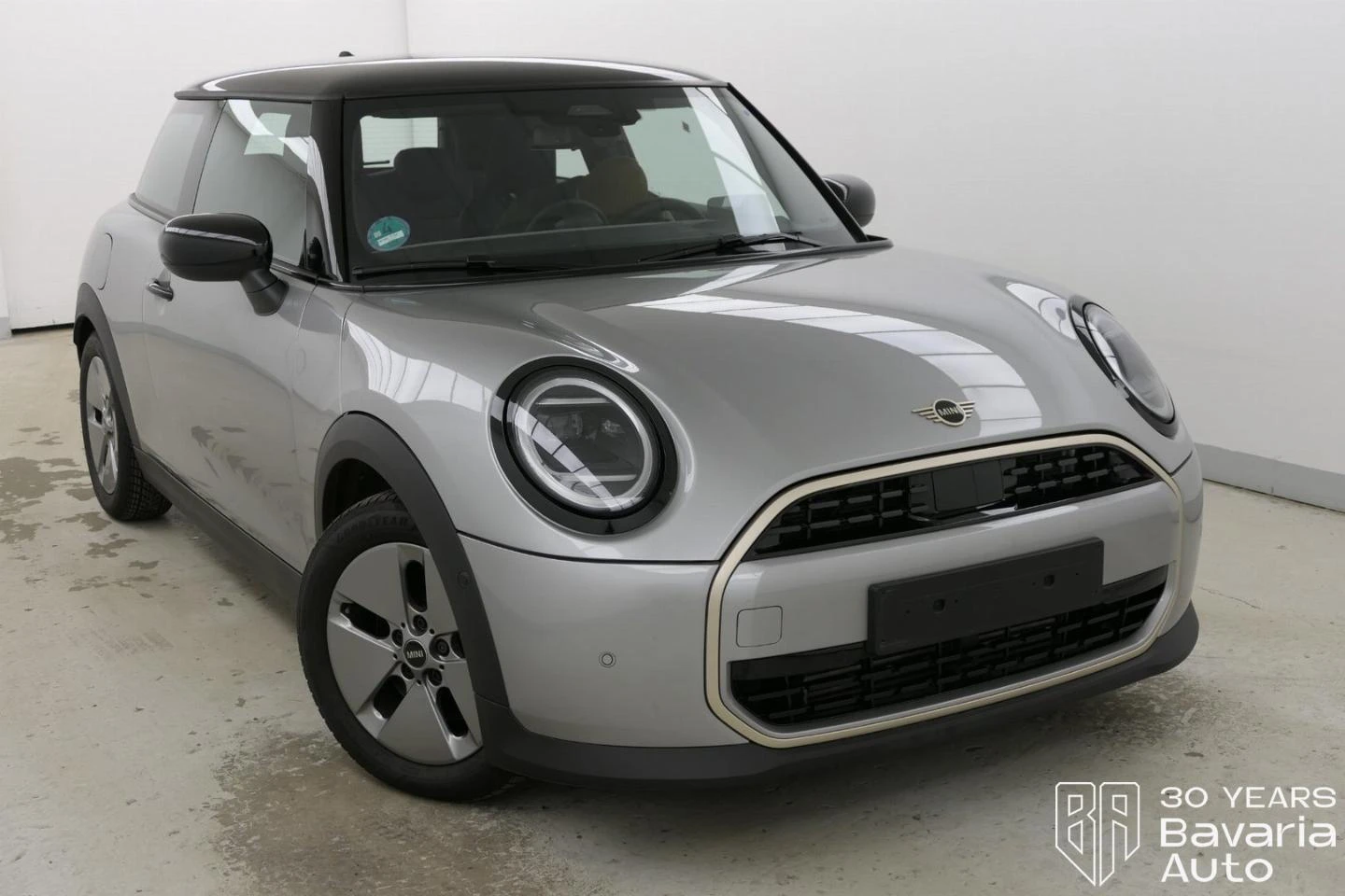 Mini Cooper MINI Cooper C Favoured Trim | Mobile.bg   4