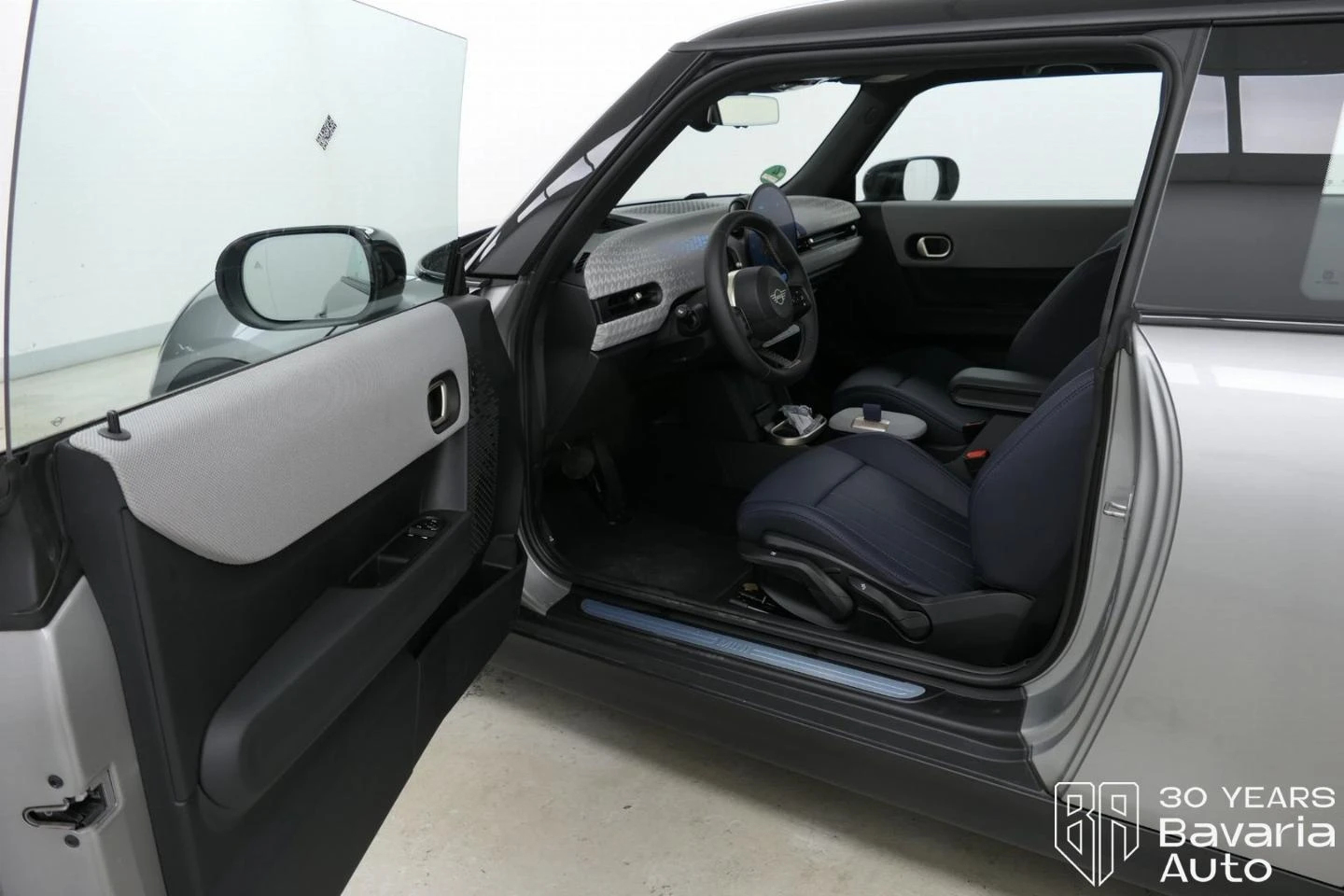 Mini Cooper MINI Cooper C Favoured Trim | Mobile.bg   5