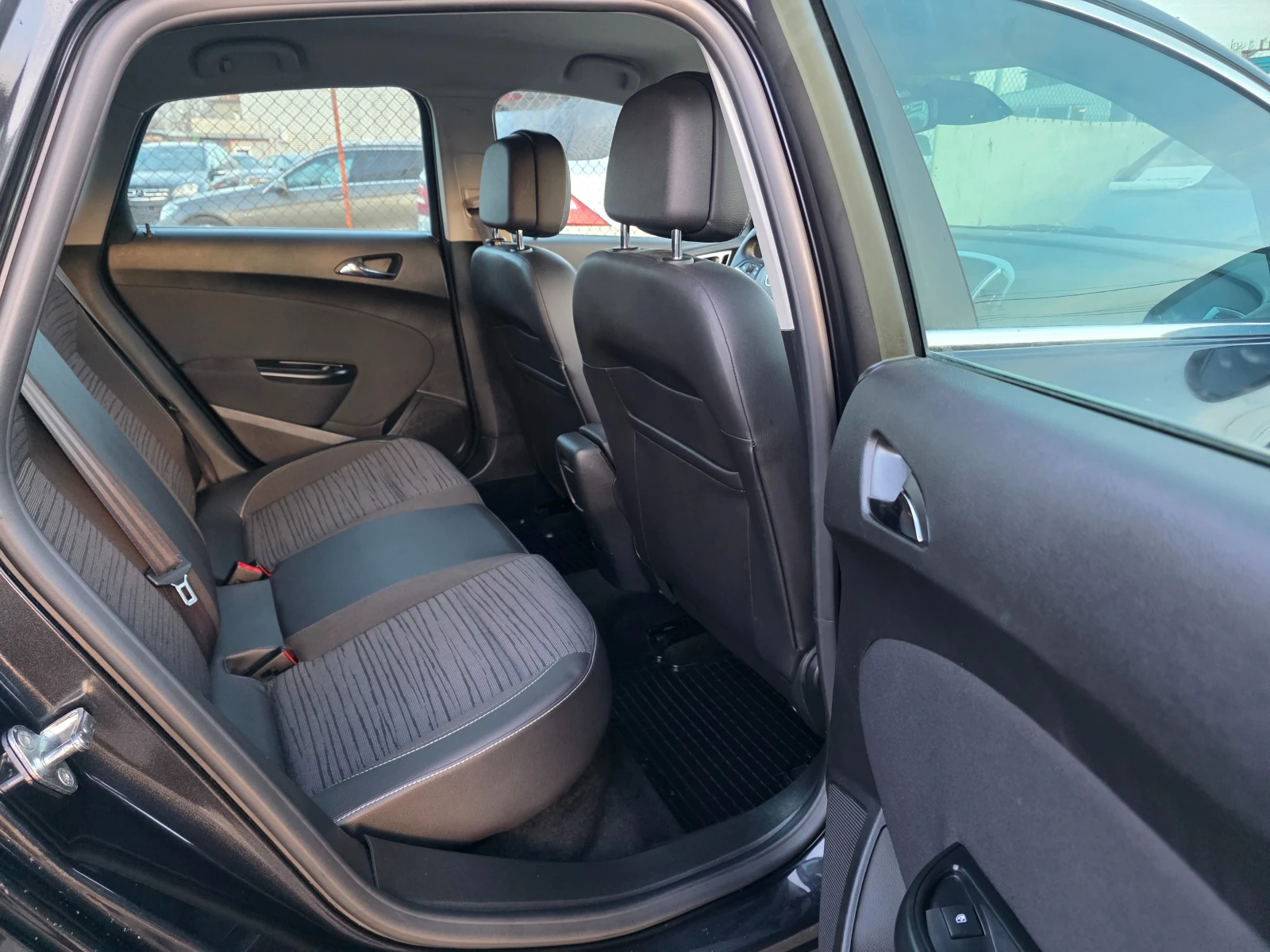 Opel Astra 1.6-110-6�� | Mobile.bg � ����������� 10