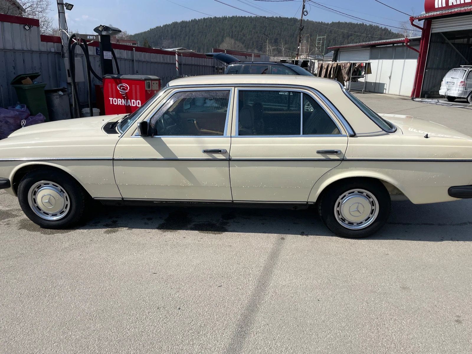 Mercedes-Benz 200, снимка 2 - Автомобили и джипове - 53877324