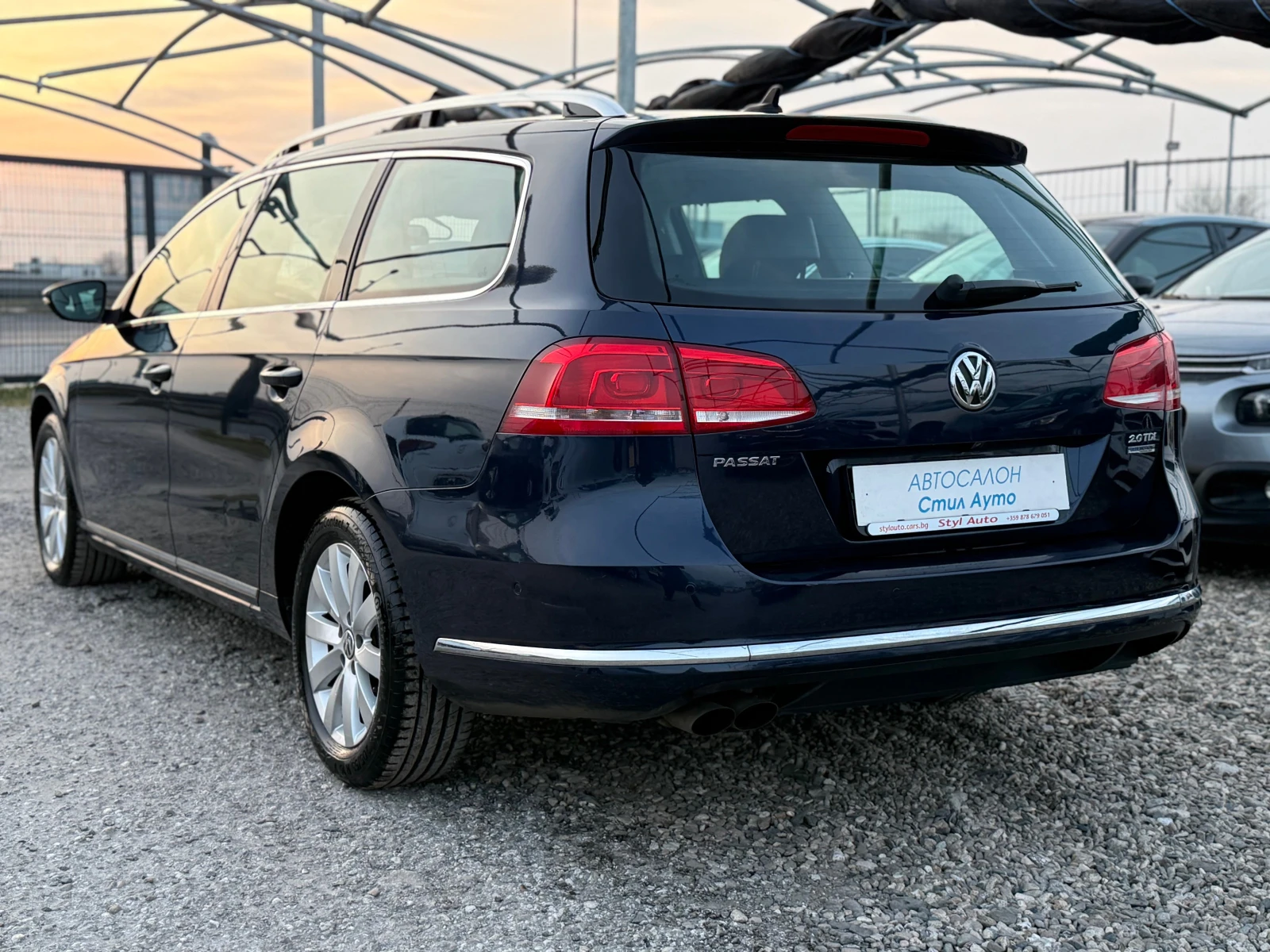VW Passat 2.0 tdi Highline, снимка 4 - Автомобили и джипове - 53878636